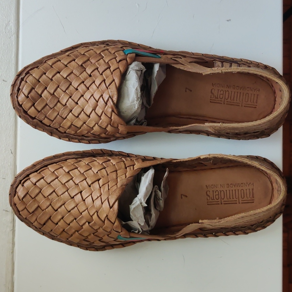 Mohinders women's woven flat in honey with colored stripes - 7